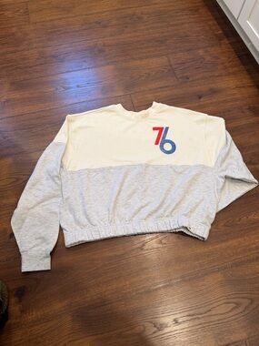 NWOT PHILADELPHIA 76ERS SWEATSHIRT